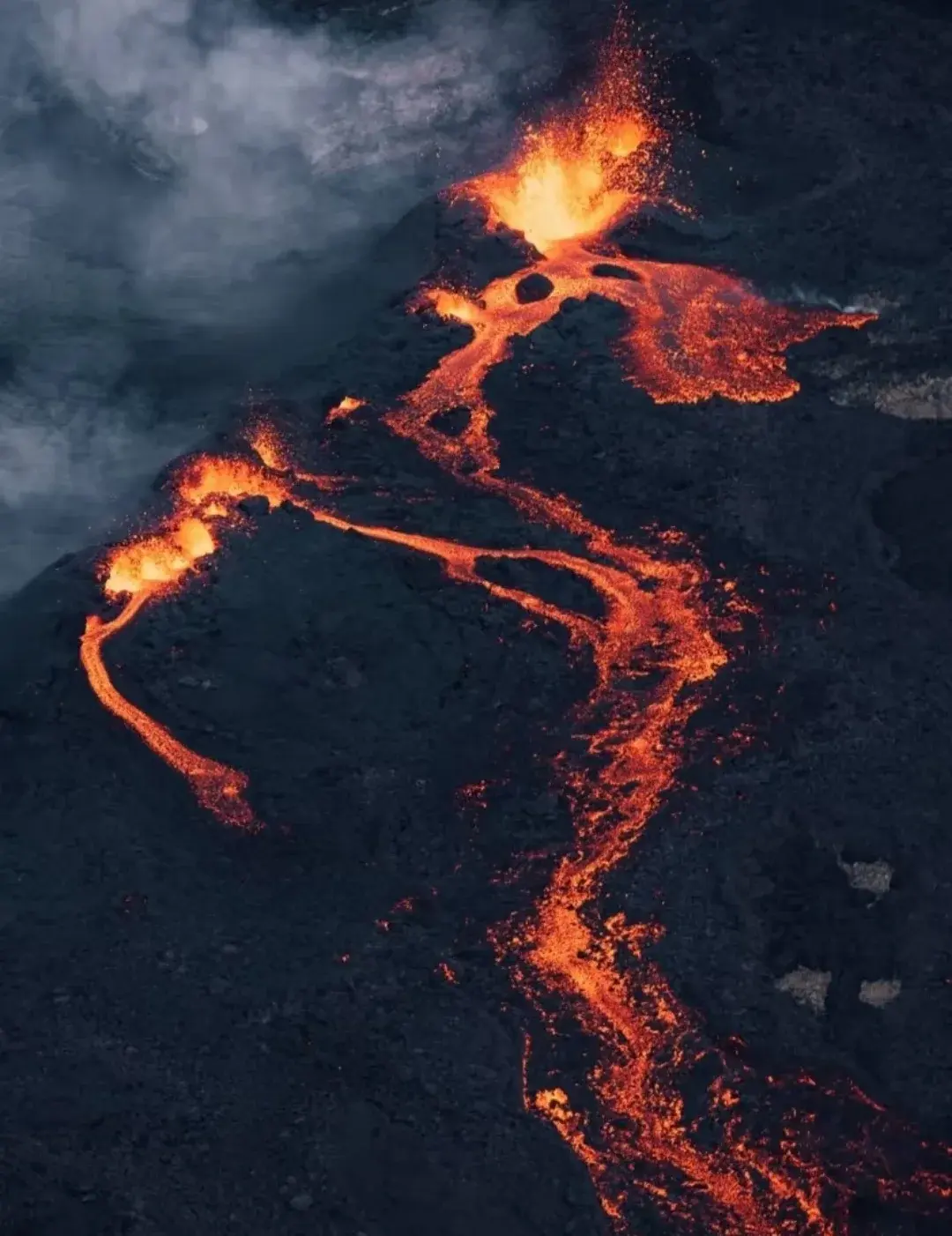 富尔奈斯活火山徒步一日游（火山博物馆参观）