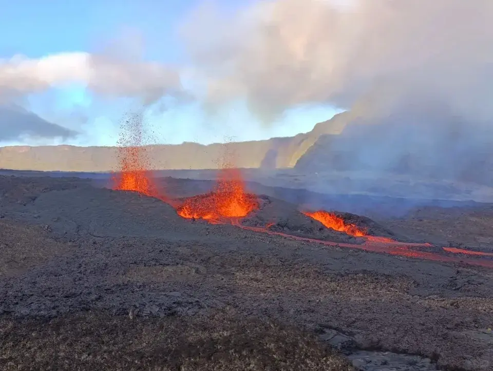 富尔奈斯活火山徒步一日游（朗姆酒博物馆参观）