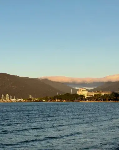 菲茨罗伊岛浮潜与海龟保育